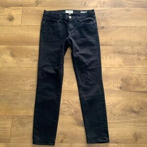 FRAME Le Skinny de Jeanne Crop Black